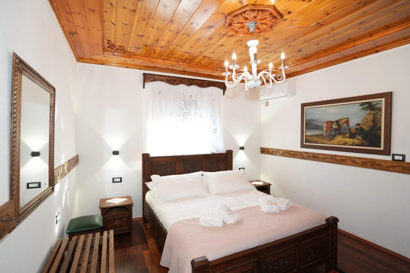 City Street Hotel Gjirokastër Exterior foto